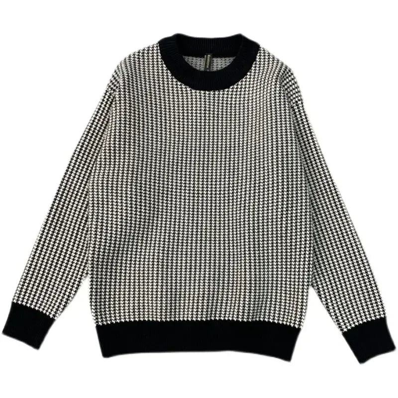 Man Round Collar Plaid Knitted Sweater