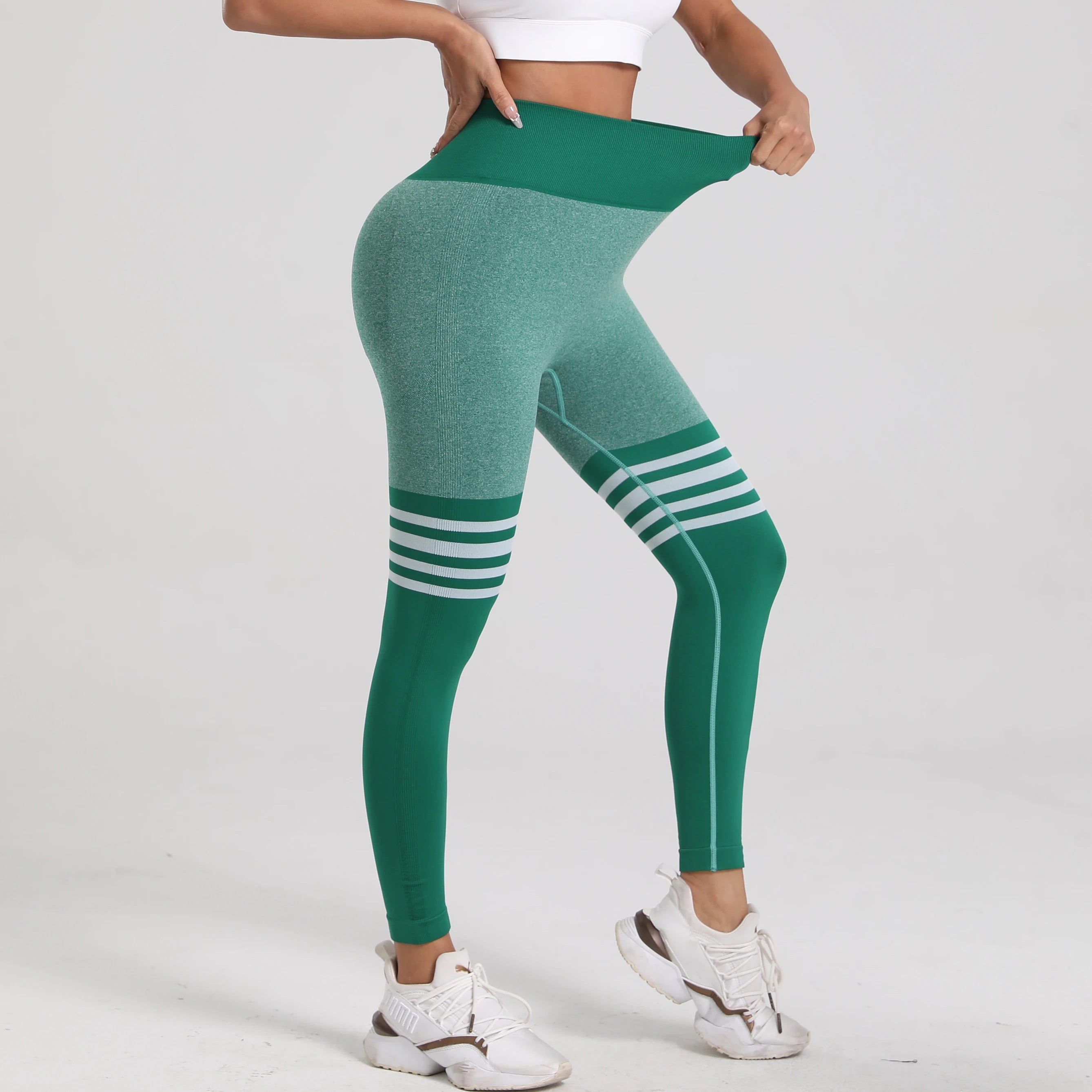 Women V Back Scrunch Leggings